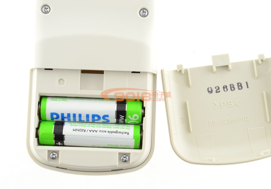 富士通 AR-DJ19 遙控器使用兩節七號電池