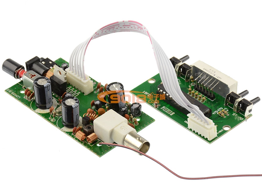 BH1415F單片機控制100米鎖相環(huán)FM調(diào)頻立體聲發(fā)射板 成品板 數(shù)碼顯示頻率